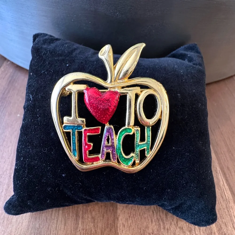 I Love To Teach Apple Teacher Brooch